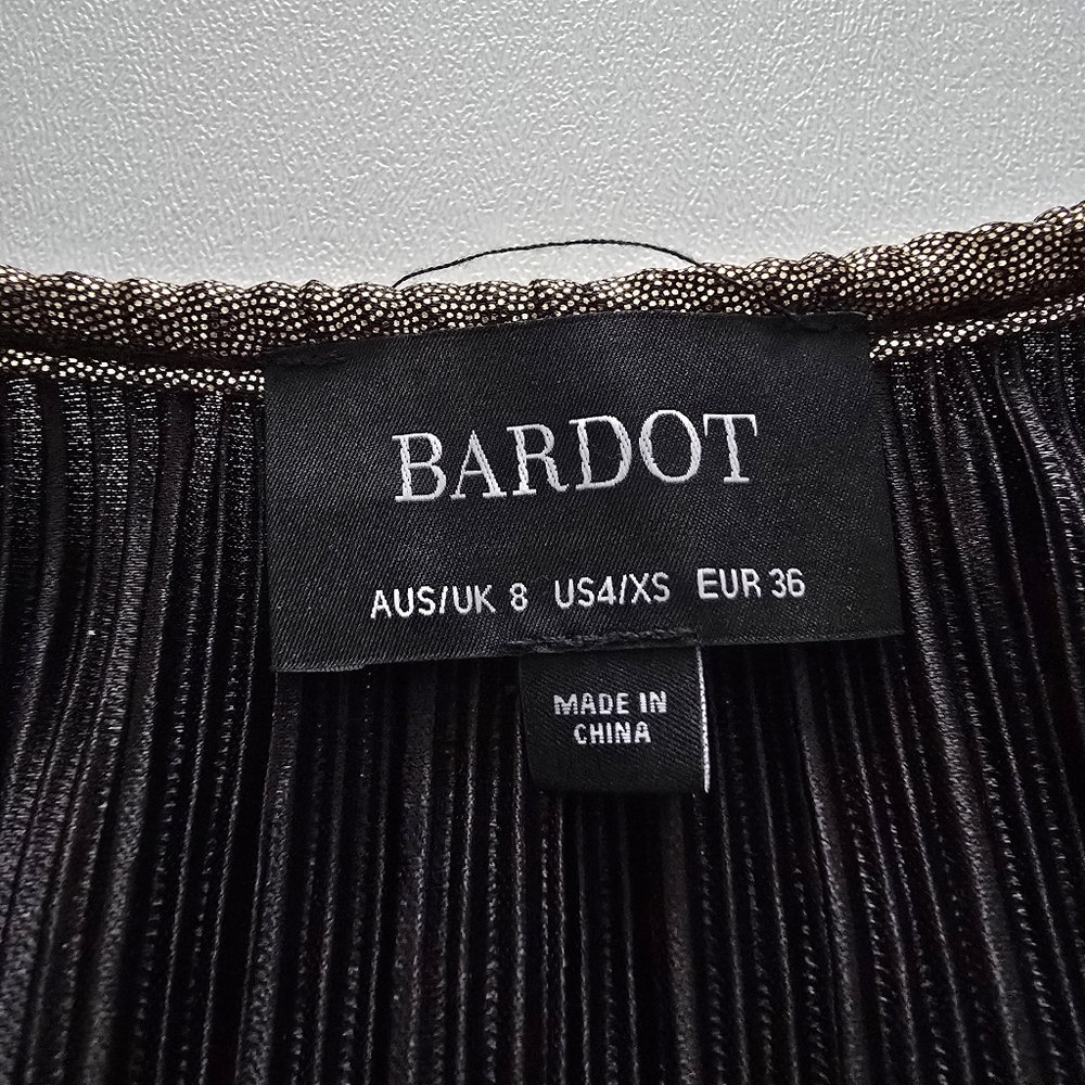 Bardot Belissa Pleat Dress Long sleeves V-neckline Size 8 - Picture 7 of 13